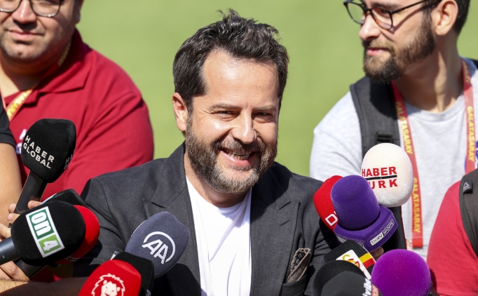 Erden Timur pazarlk masasnda!