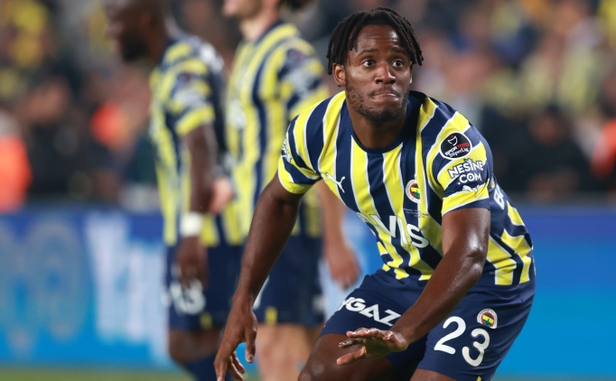 Fenerbah�e'de golc�ler haz�r k�ta