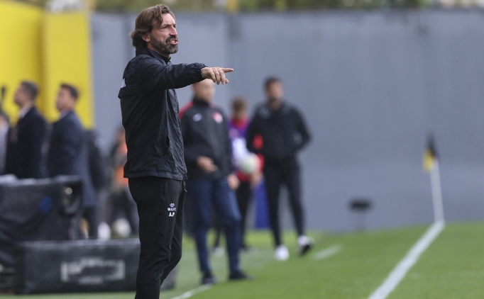 Pirlo, Barça'nın kapısından dönmüş!