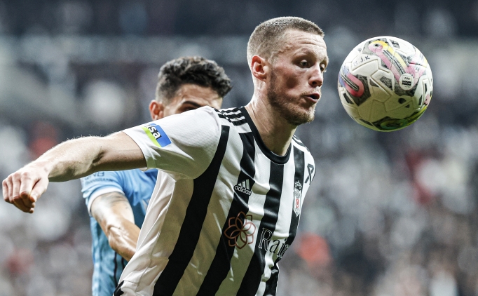 Beşiktaş'a iki isimden kötü haber