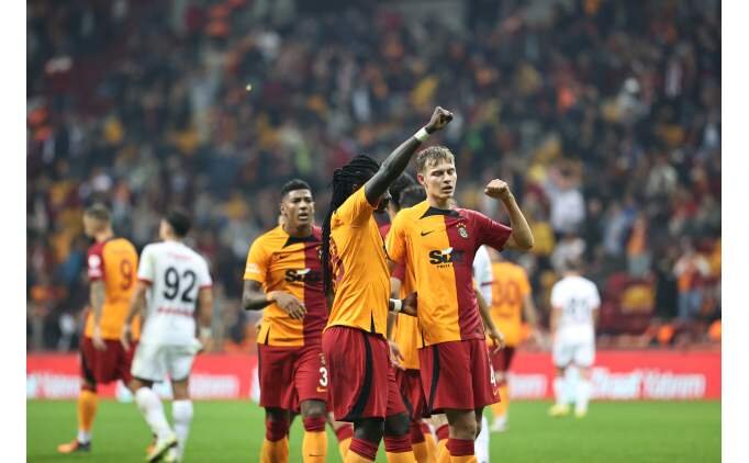 Galatasaray'da Mathias Ross alk�� ald�!