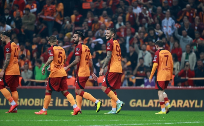 Galatasarayl� futbolcular: 'Bize kazand�rmayacaklar'
