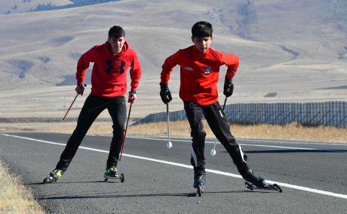 Kayakl kou sporcular milli takm semelerine hazrlanyorlar