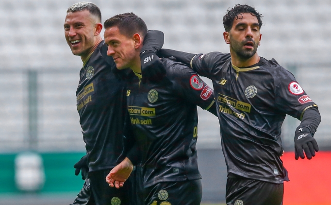 Konyaspor turu uzatmalarda kazand�