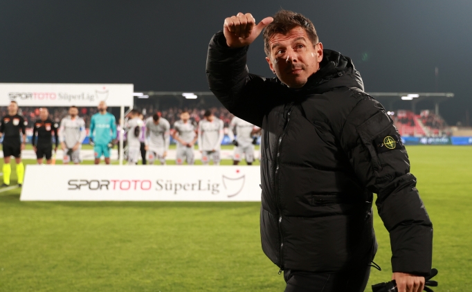 Emre Bel�zo�lu: 'Kadro d��� b�rakt�m'