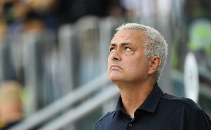 Portekiz, Mourinho ile masaya oturdu!