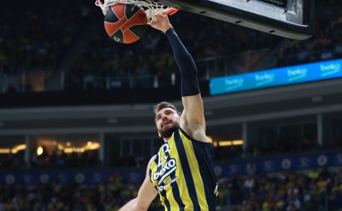 Fenerbah�e Beko, Armani Milan deplasman�nda!