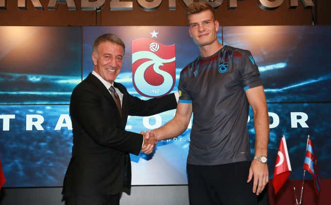 Ağaoğlu'ndan Beşiktaş ve F.Bahçe'ye Sörloth göndermesi