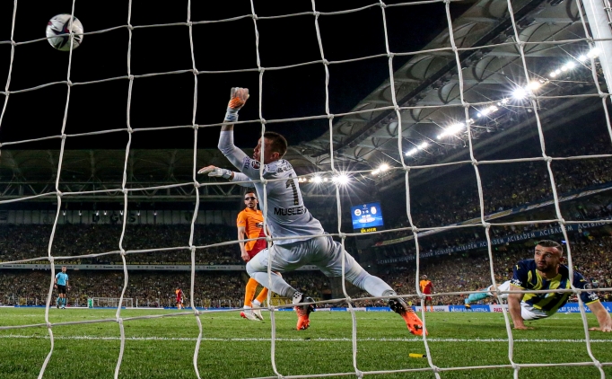 Galatasaray tersten rekora imza atacak!