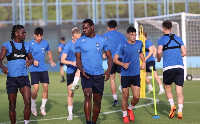 Adana Demirspor'da haz�rl�klar devam ediyor