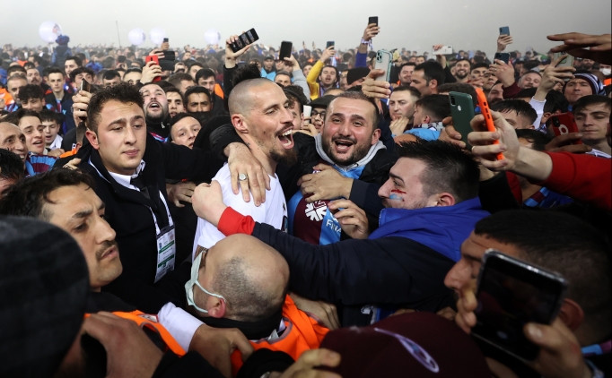 Trabzonspor'da 24 oyuncu ilk kez ampiyon!