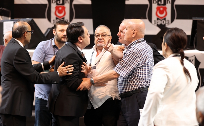 Beşiktaş'ta genel kurulda gerginlik!