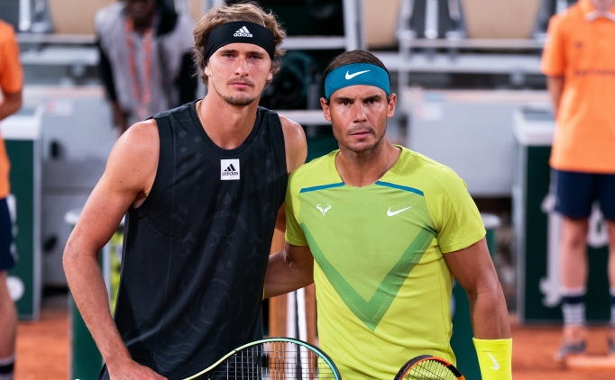 Zverev sakatland�, Nadal finalde