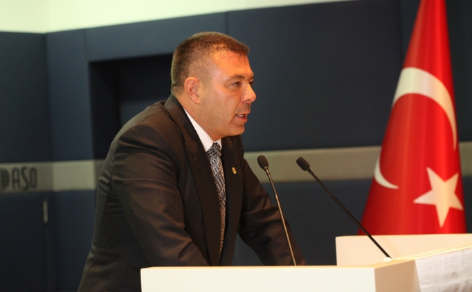 1905 AGS'de �zg�r Bayraktar yeniden ba�kan!