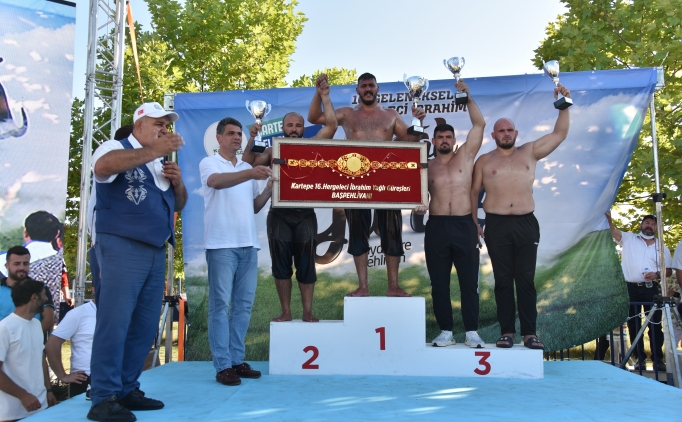 Kocaeli'de başpehlivan Tanju Gemici