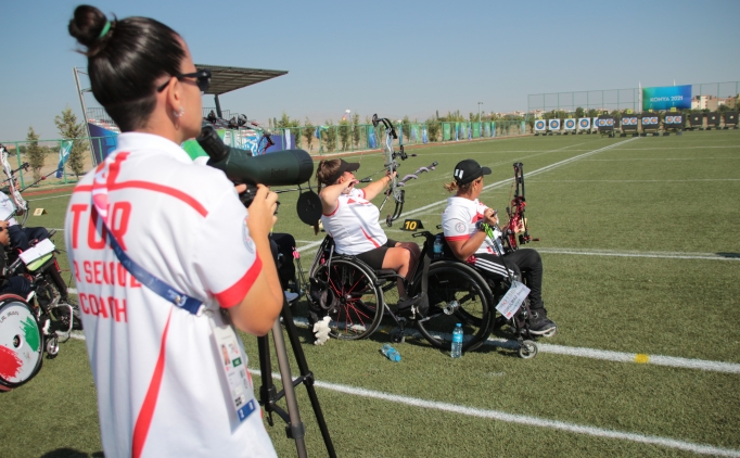 Para ok�ulukta T�rk sporcular 2 alt�n, 3 g�m�� madalya!