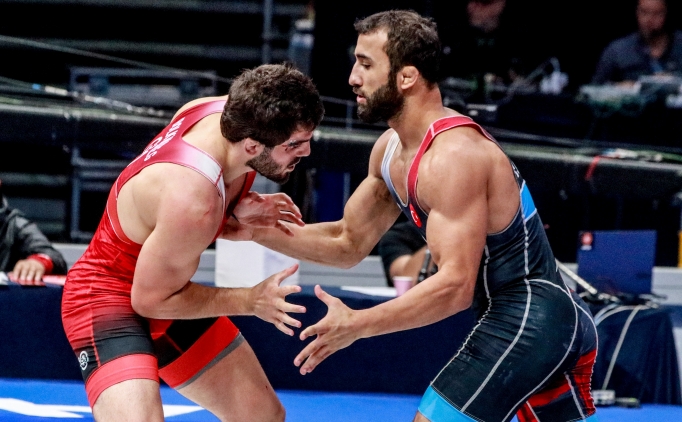 Milli g�re��i Burhan Akbudak, yar� finalde!