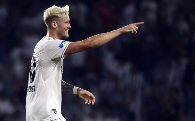 Burnley kar��t�! Weghorst ve Halil tepkisi...