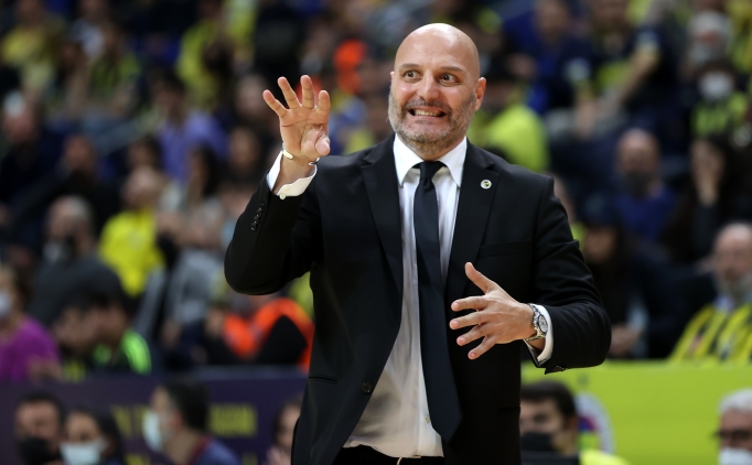 Sasa Djordjevic'in geleceği için tek yol şampiyonluk