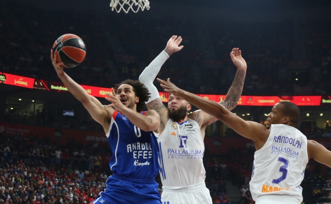 Shane Larkin'den ampiyonluk szleri: 'Tarih yazdk'