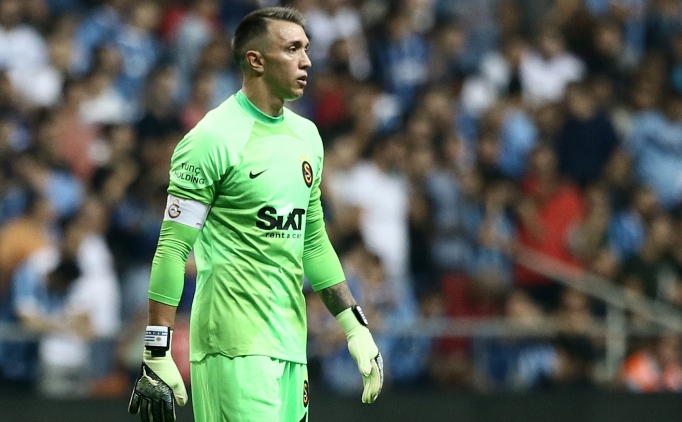 Fernando Muslera tarihe ge�ti