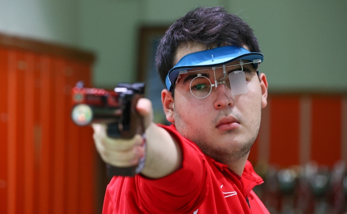 Milli atıcı Adnan Efe Uçar'dan gümüş madalya