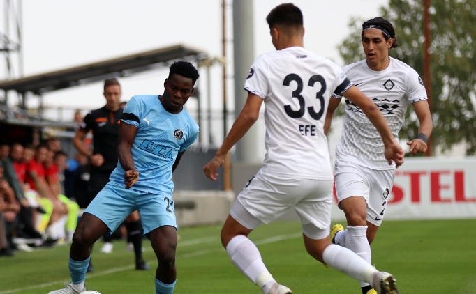 Manisa FK ve Altay puanlar� payla�t�