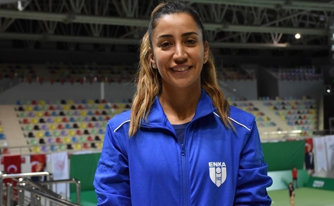 �a�la B�y�kak�ay, T�rkiye'nin teniste g�zel bir gelece�inin oldu�una inan�yor: