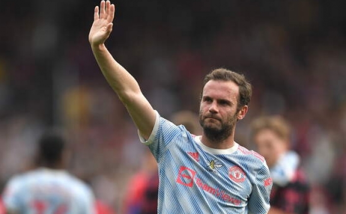 Manchester United'da Juan Mata ile yollar ayr�ld�