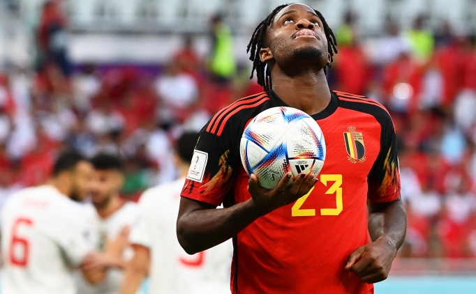 Michy Batshuayi soyunma odasn anlatt; 'Herkes alad!'