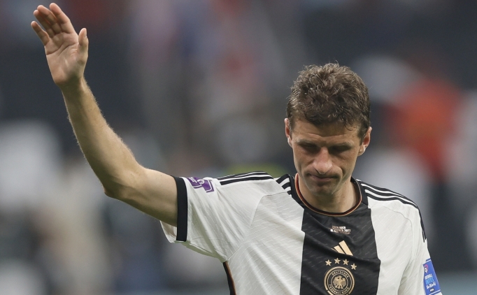 Thomas Müller bırakacağının sinyallerini verdi