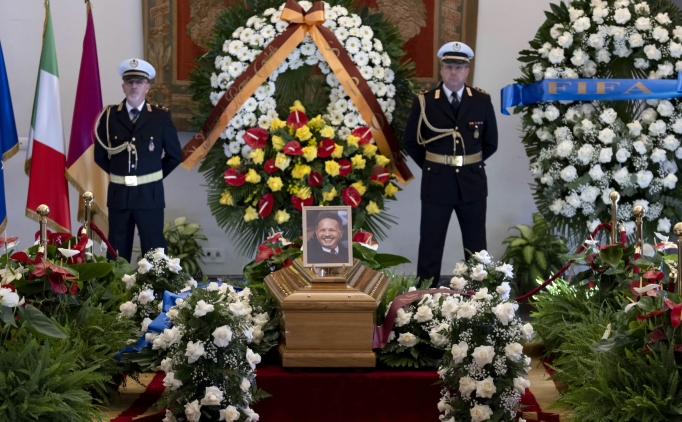 Sinisa Mihajlovic, son yolculu�una u�urland�