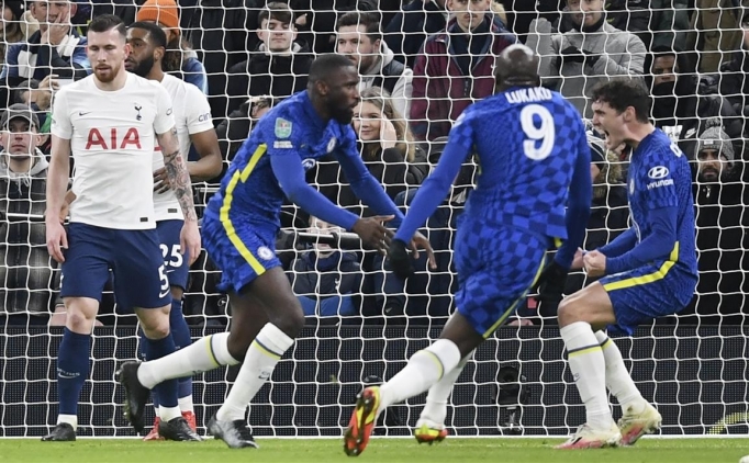 Chelsea Tottenham'� eleyerek finale y�kseldi