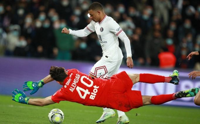 Messi'ye kar oynayan ilk Trk kaleci: Doan Alemdar