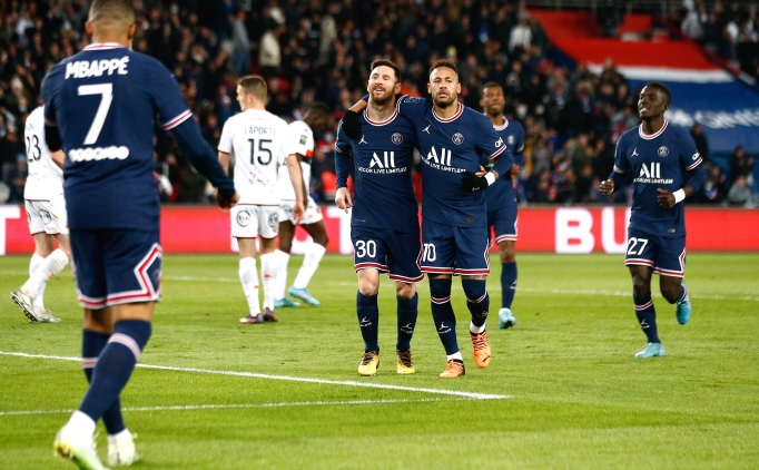 PSG Neymar, Mbappe ve Messi'yle farka gitti