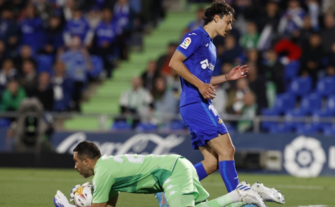 Enes ve Okay oynad, gol sesi kmad