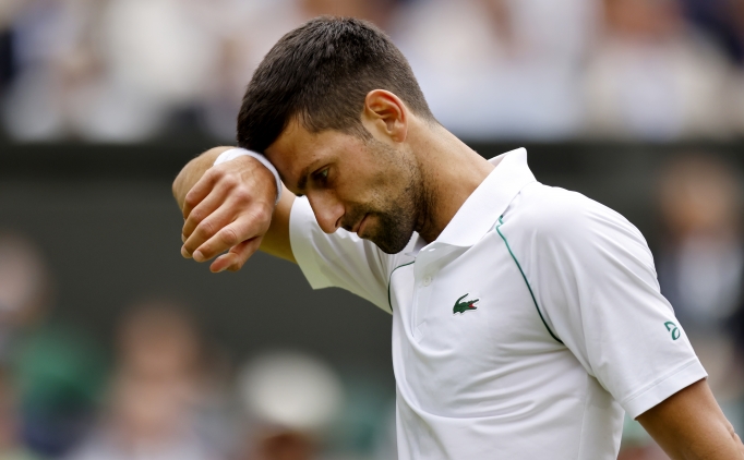 Wimbledon'da yar� finalistler geriden gelerek kazand�