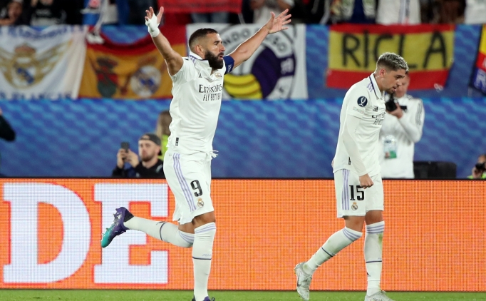 UEFA, yln futbolcusu adaylarn aklad