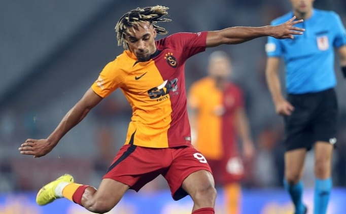 Galatasaray'da Sacha Boey i�in karar!
