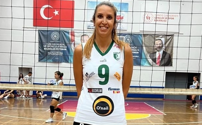 Milli voleybolcu Deniz Hakyemez, Bodrumspor ile anla�t�