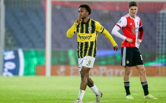 Fenerbah�e'den golc� hamlesi: Lois Openda