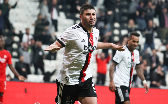 Galatasaray'dan s�rpriz G�ven Yal��n hamlesi!