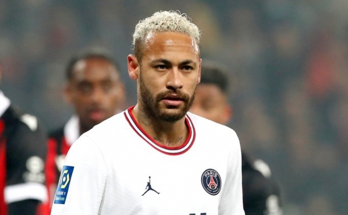 Neymar: 'Futbol farkl� y�ne gidiyor'