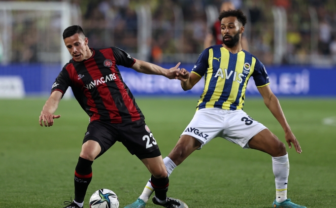 Fenerbahçe'den Nazım Sangare için sakatlık açıklaması!