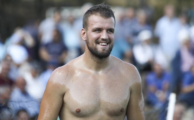 K�rkp�nar'da 27 ba�pehlivan �st tura y�kseldi