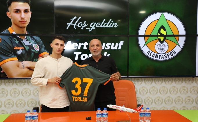 Alanyaspor'a Almanya'dan gen '10' numara!