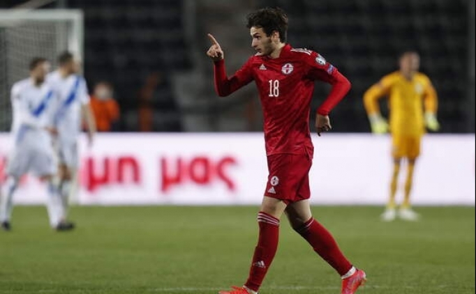 Napoli, Khvicha Kvaratskhelia transferini bitirdi!