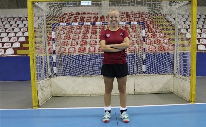 Hokeyci Sinem Yaln milli formay 100'den fazla kez giydi