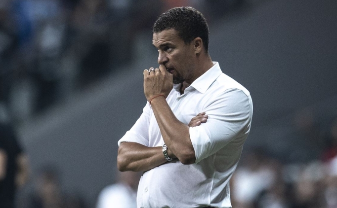 �ebi'nin dan��man�ndan Ismael'e sert ele�tiriler!