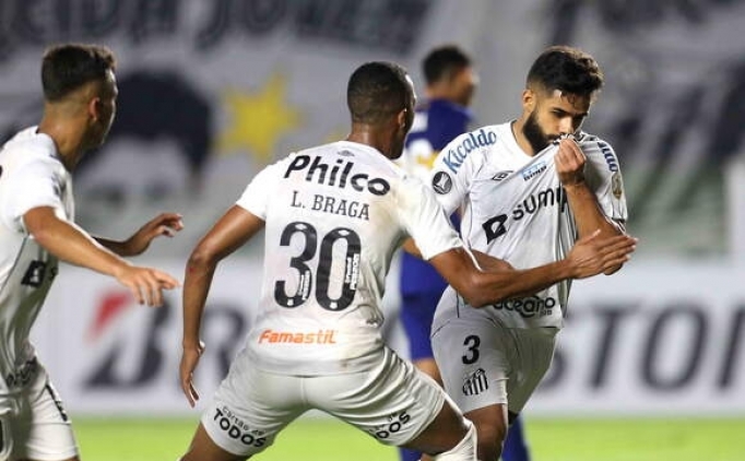 Fenerbah�e'de sol beke son aday: Felipe Jonatan